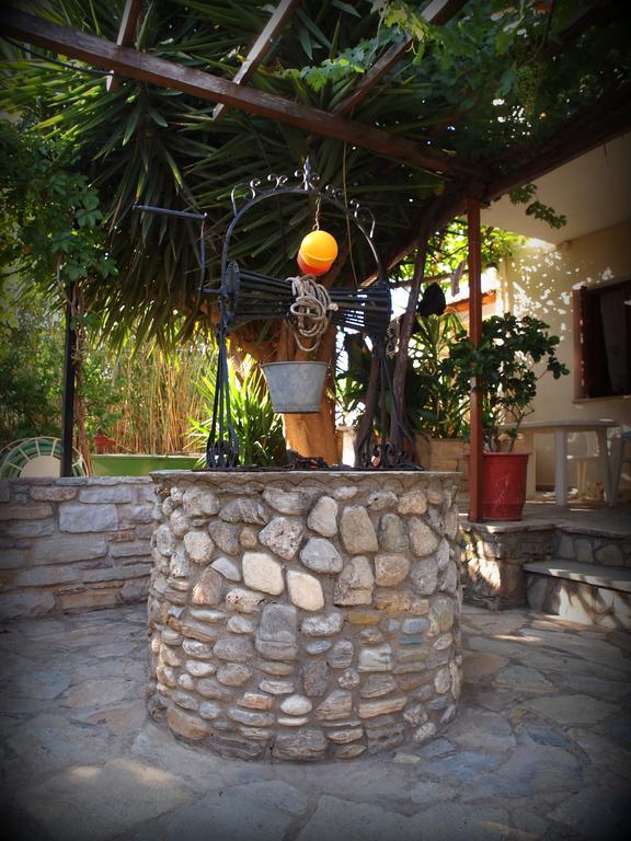 Andromahi Studios Lefokastro Exterior foto